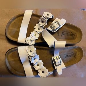Autenti (made in Spain) sandals